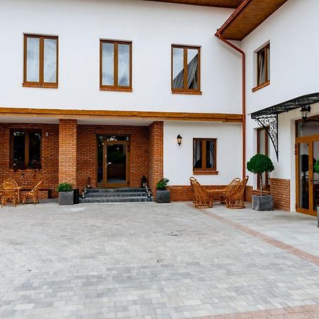 Hotel Gosciniec Ceglane Katy Dwikozy Esterno foto